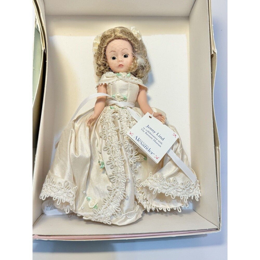Madame Alexander Jenny Lind The Hall of Fame Collection 27375 10" Original Box